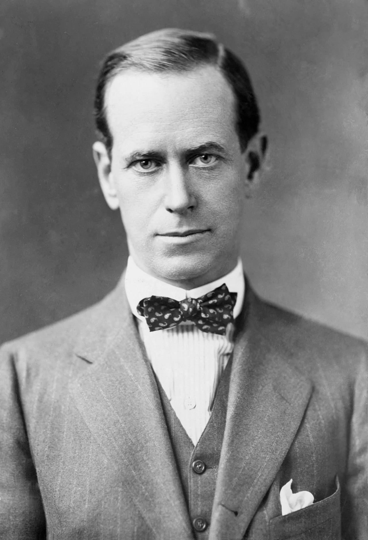 Portrait of Joseph Medill McCormick (1877–1925) – memorial page