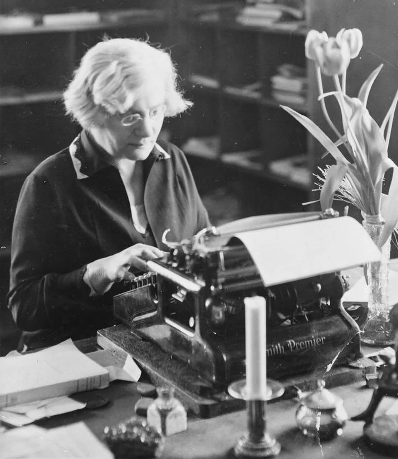 Porträt von Alma Söderhjelm (1870–1949) – Gedenkseite