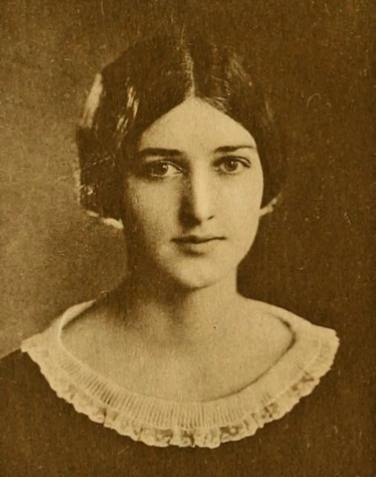Portrait of Evelyn Brower Man (1904–1992) – memorial page