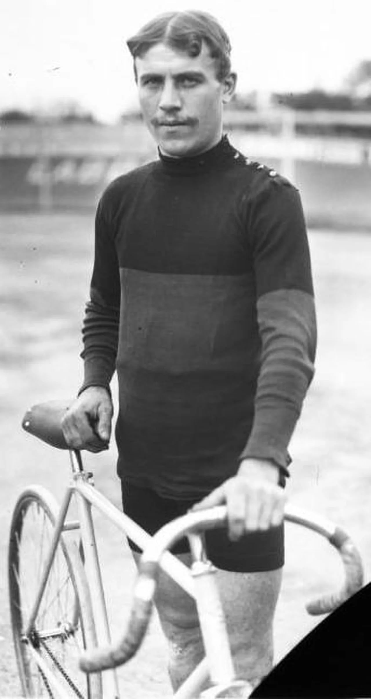 Portrait of Odiel Defraeye (1888–1965) – memorial page