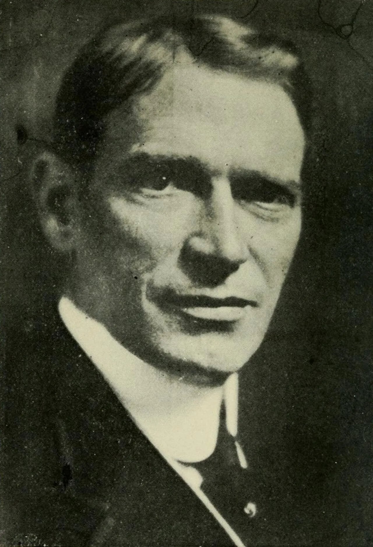 Portrait of Edward I. Edwards (1863–1931) – memorial page