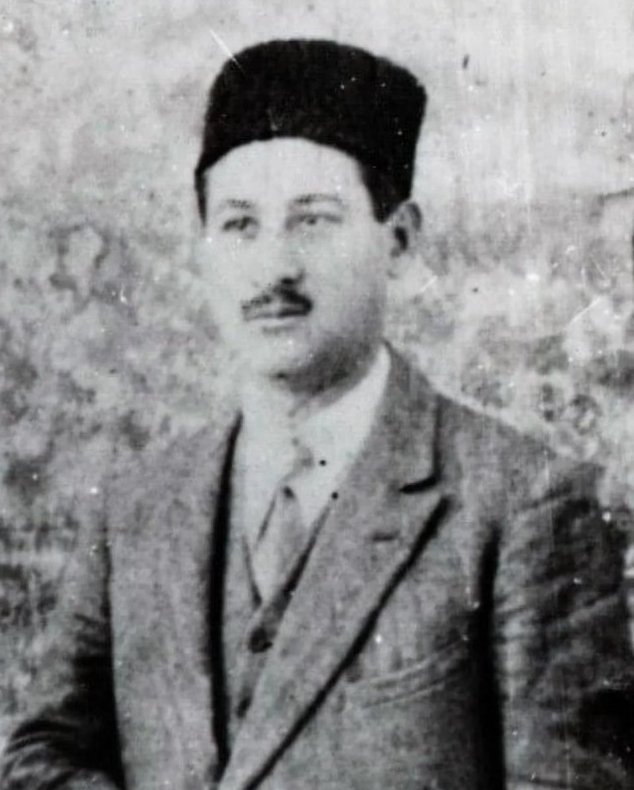Porträt von Mahammad Ali Rasulzade (1882–1982) – Gedenkseite