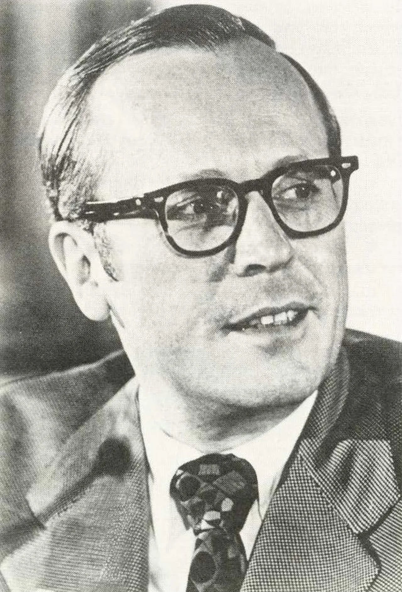 Portrait of William A. Rusher (1923–2011) – memorial page