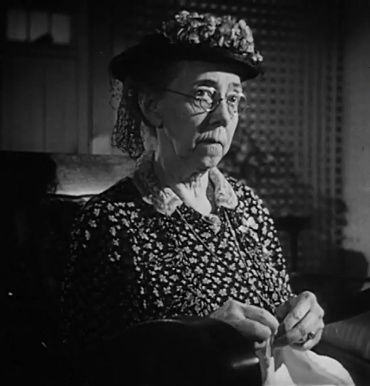 Portrait of Elizabeth Patterson (1874–1966) – memorial page