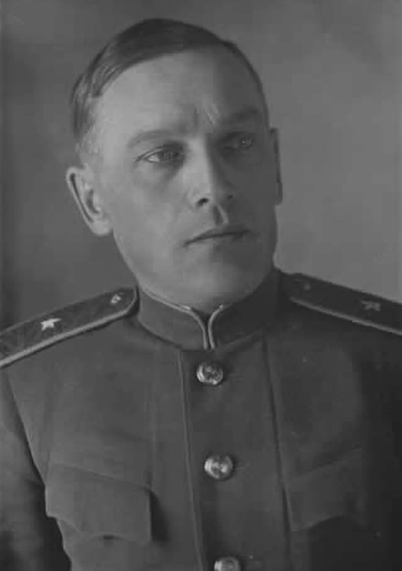Porträt von Vasily Ryazanov (1901–1951) – Gedenkseite