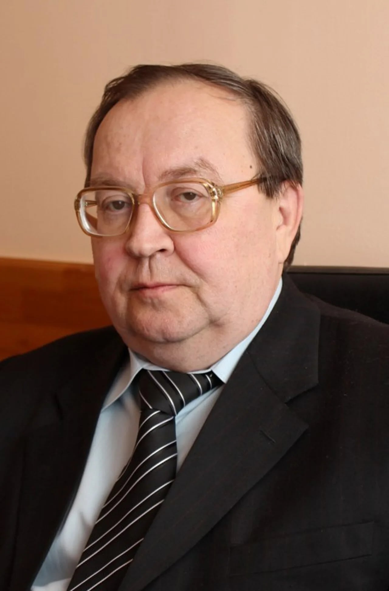 Porträt von Leonid Iwanowitsch Sablin (1949–2012) – Gedenkseite