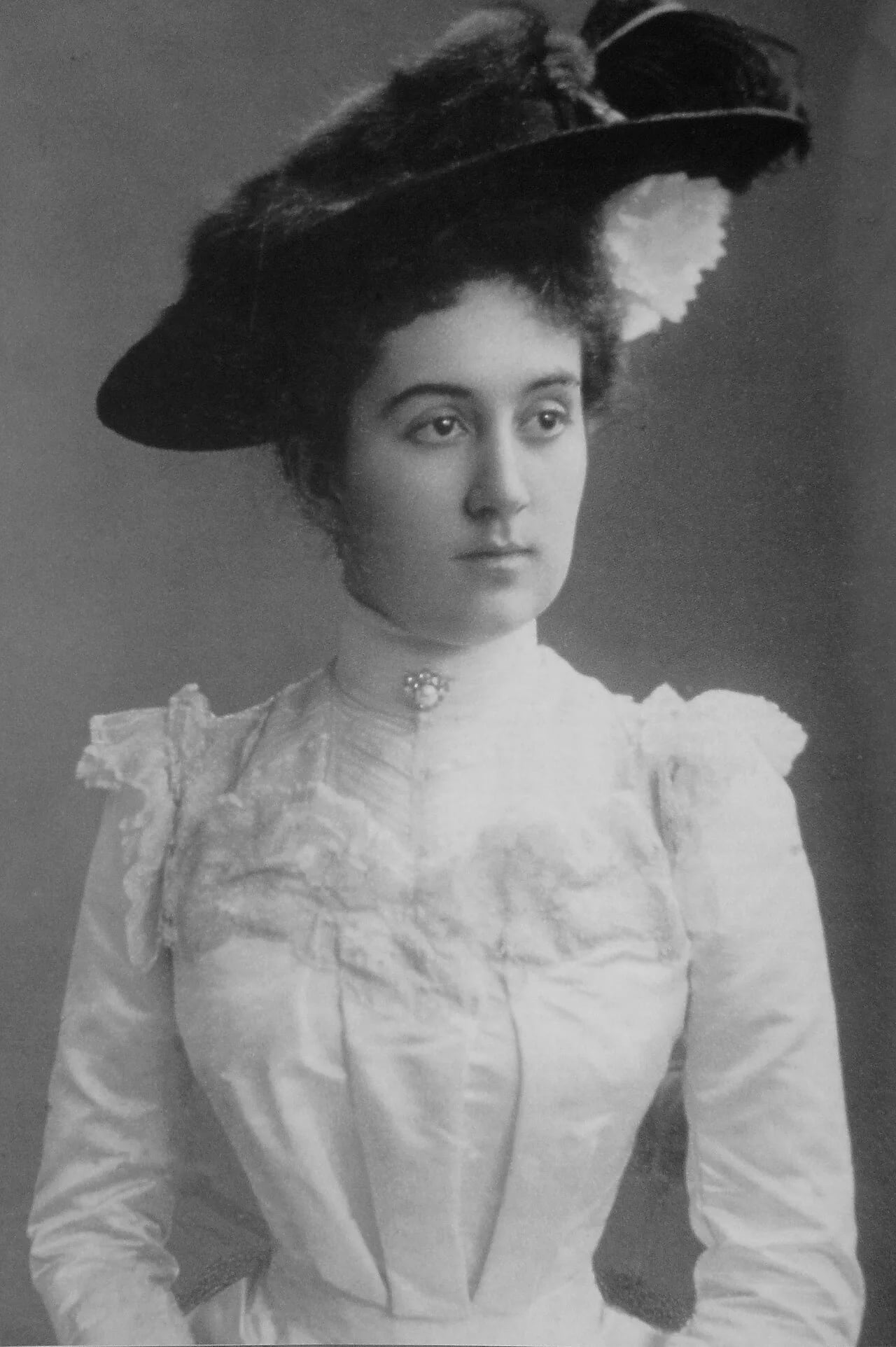Porträt von Xenia von Montenegro (1881–1960) – Gedenkseite