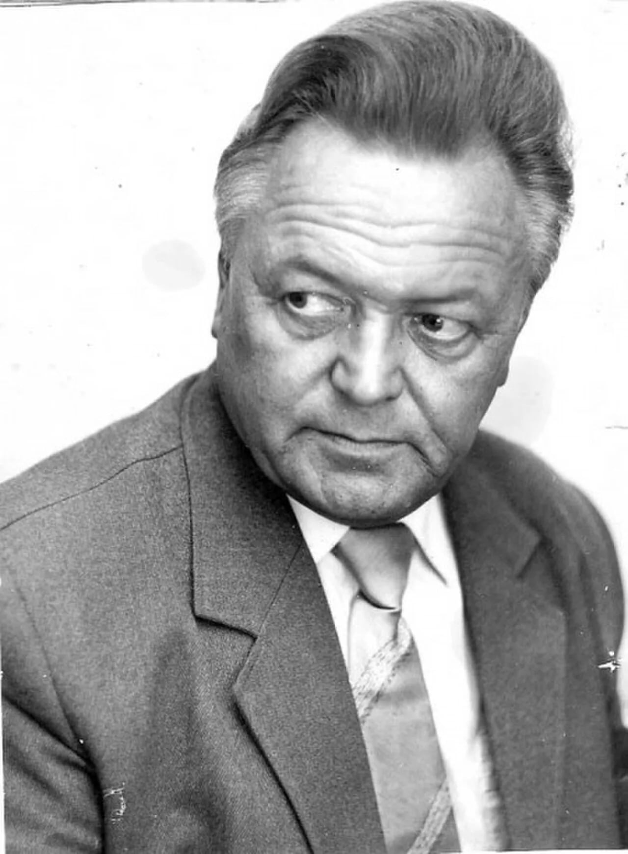 Porträt von Evgeniy Sigarev (1928–2010) – Gedenkseite