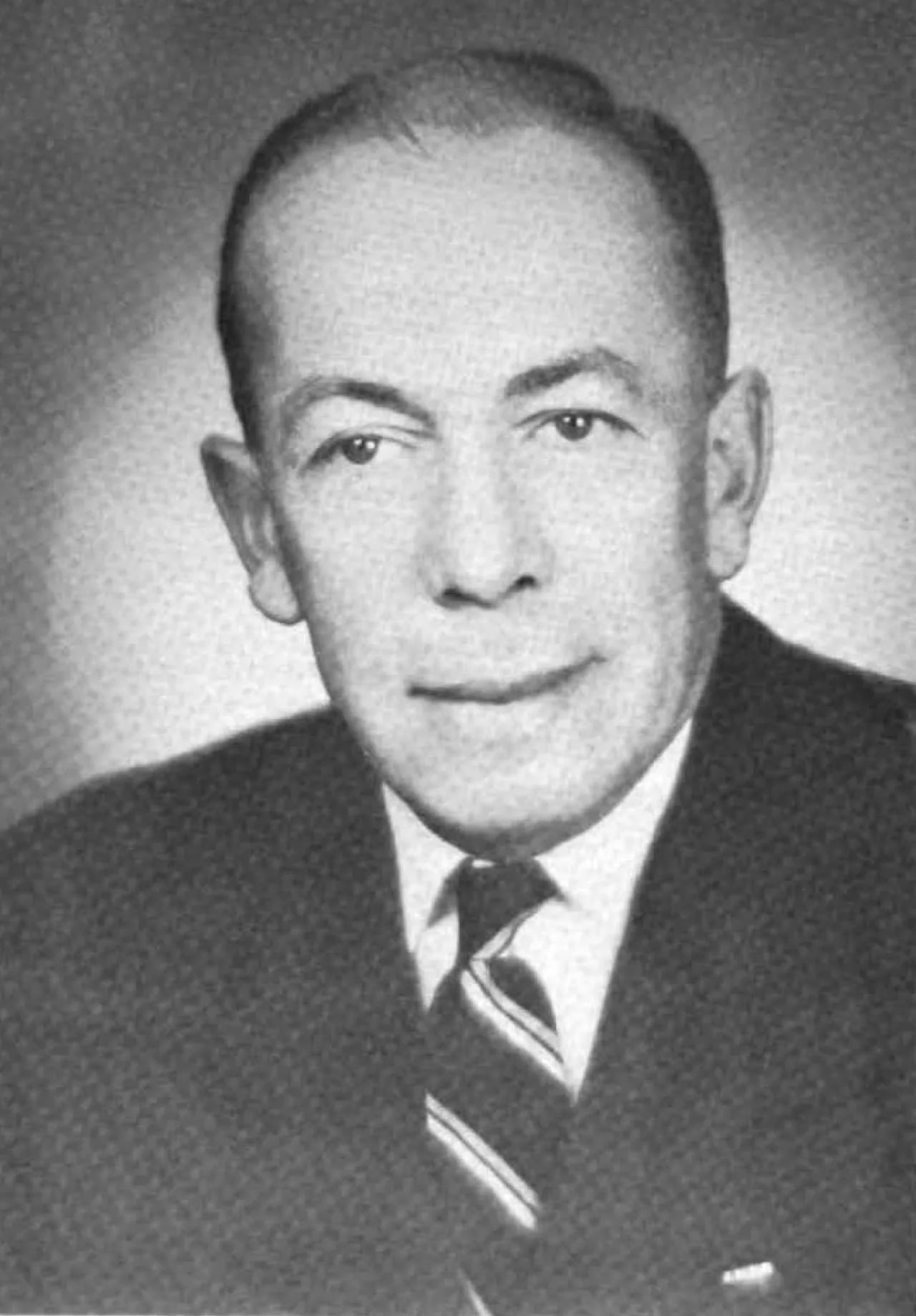 Portrait of Karl Rolvaag (1913–1990) – memorial page