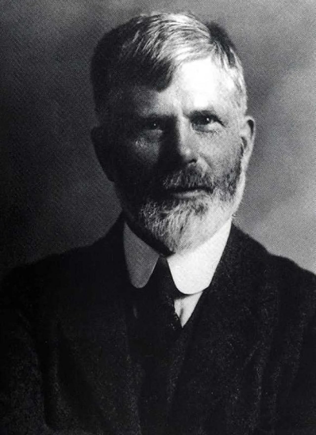 Portrait of Thomas Ashby (1874–1931) – memorial page