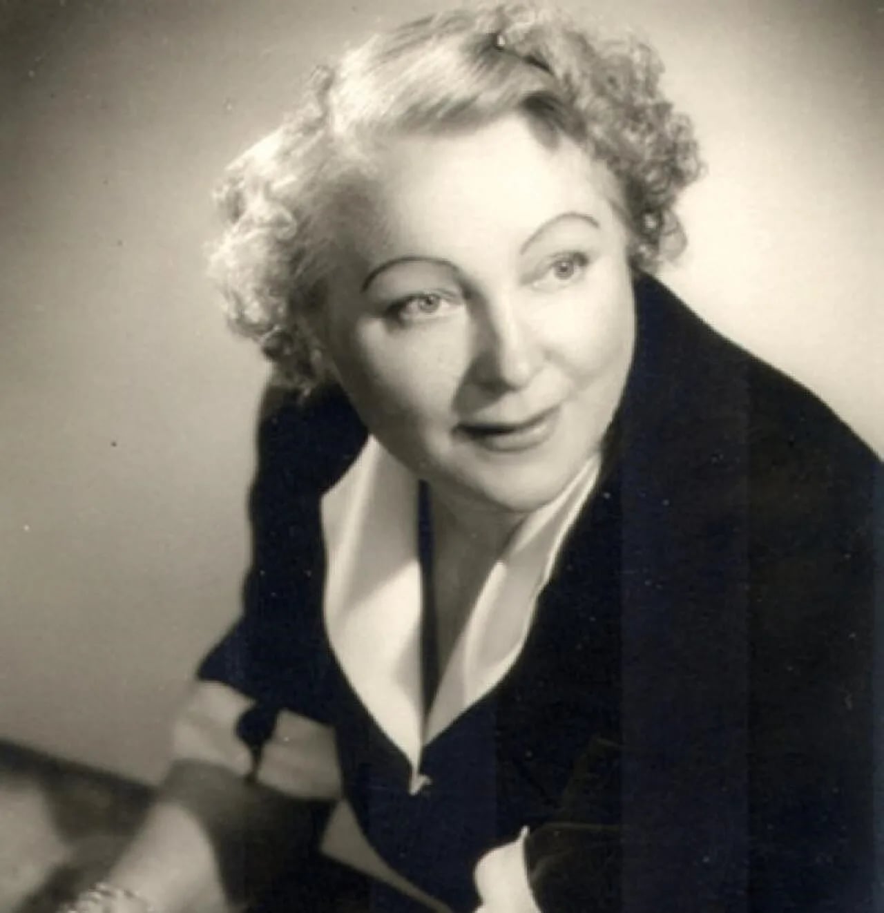 Porträt von Corry Lievens (1903–1968) – Gedenkseite