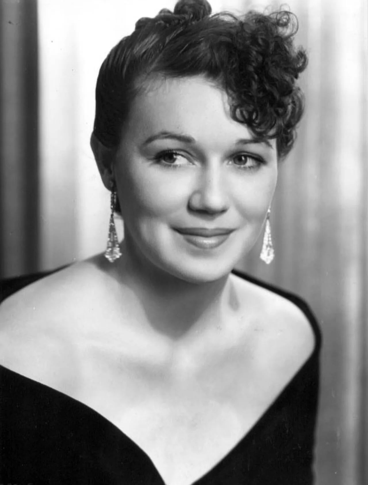 Portrait of Jeanette Nolan (1911–1998) – memorial page