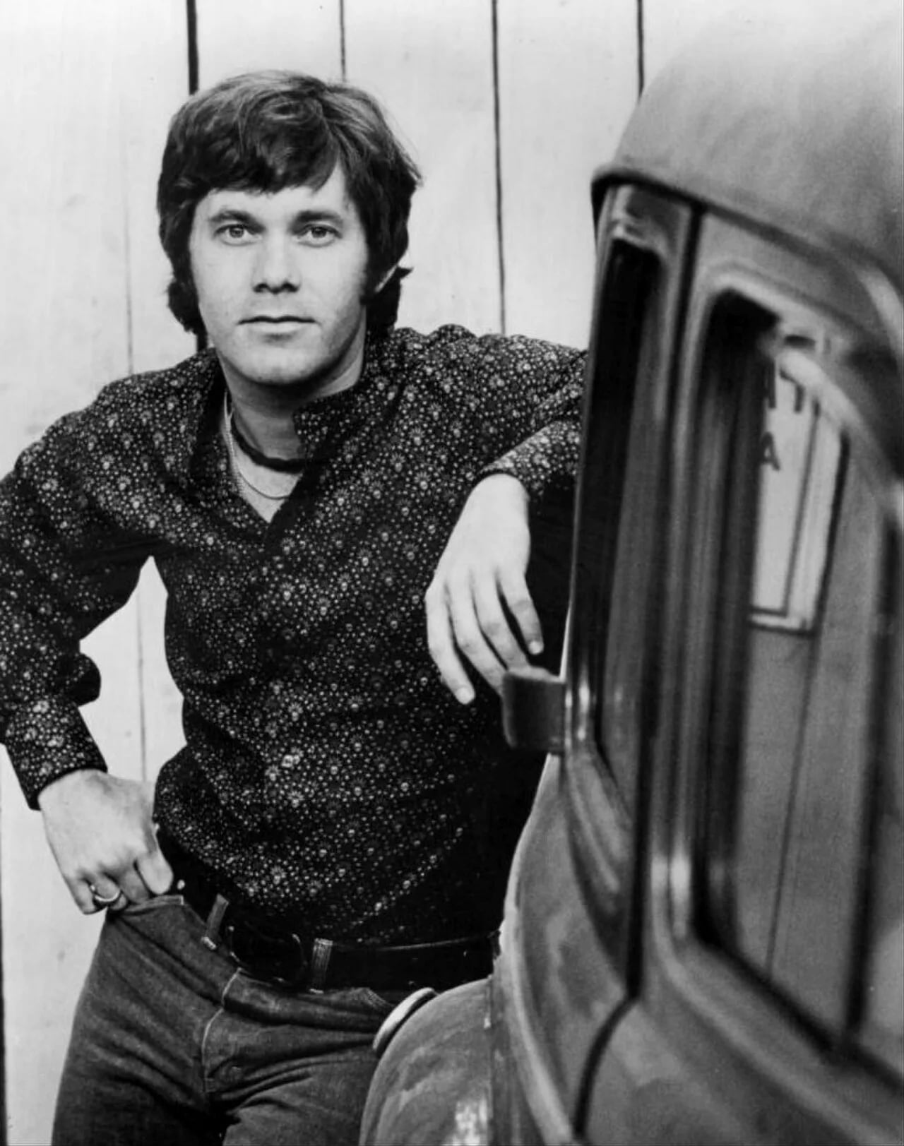 Portrait of Oliver (1945–2000) – memorial page