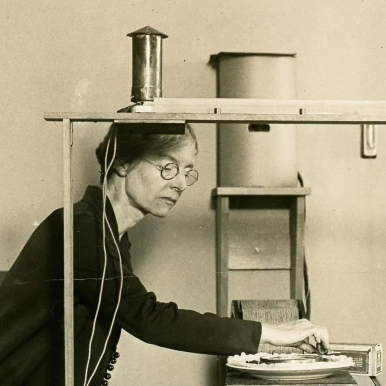 Porträt von Louise Sherwood McDowell (1876–1966) – Gedenkseite