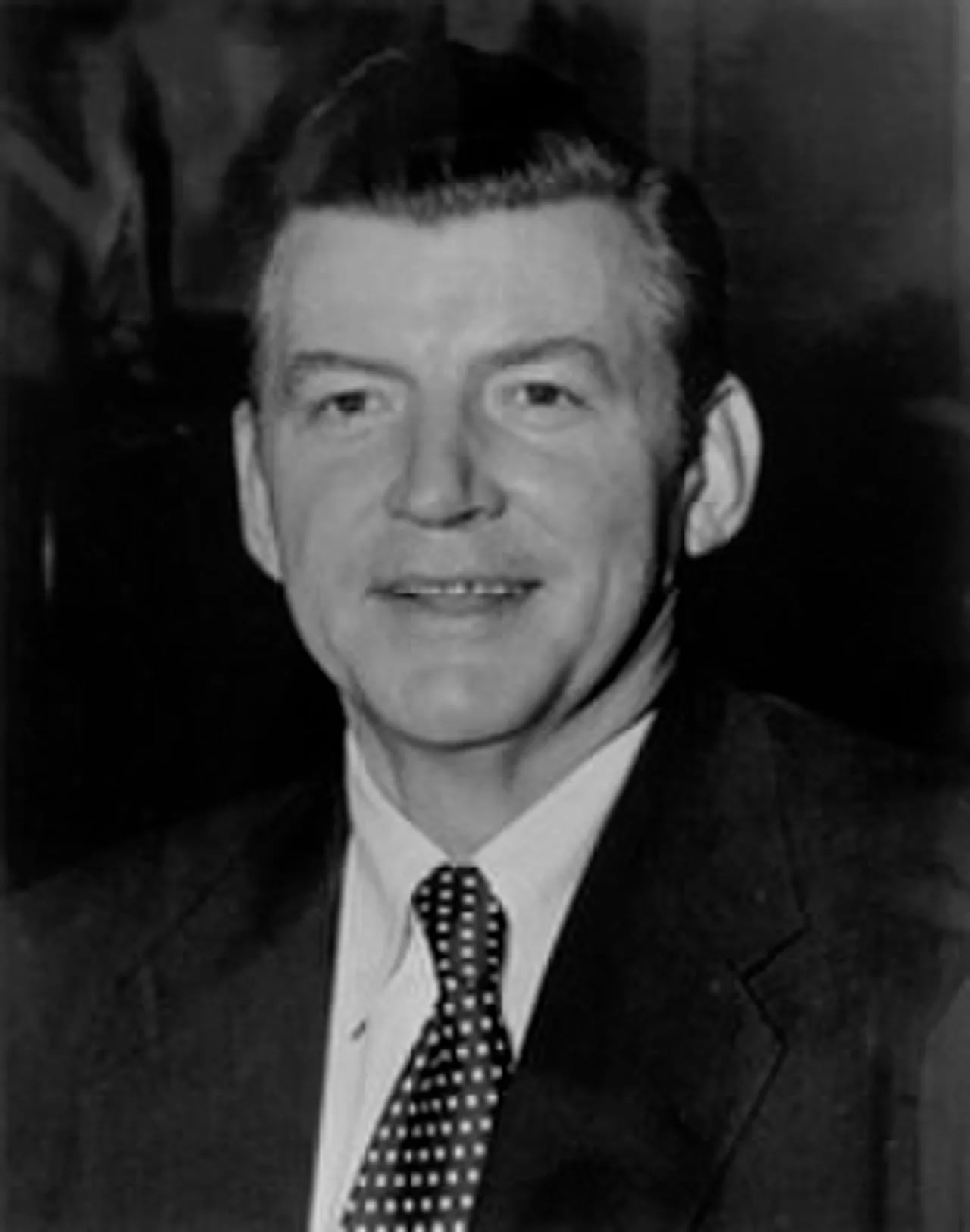 Portrait of Alton Asa Lennon (1906–1986) – memorial page