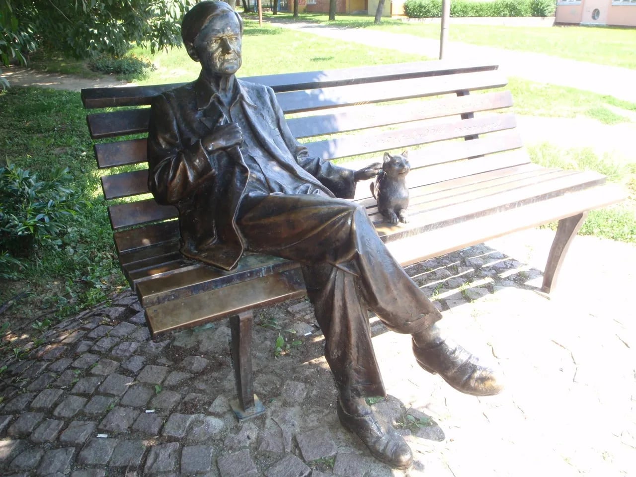 Portrait of Sándor Weöres (1913–1989) – memorial page