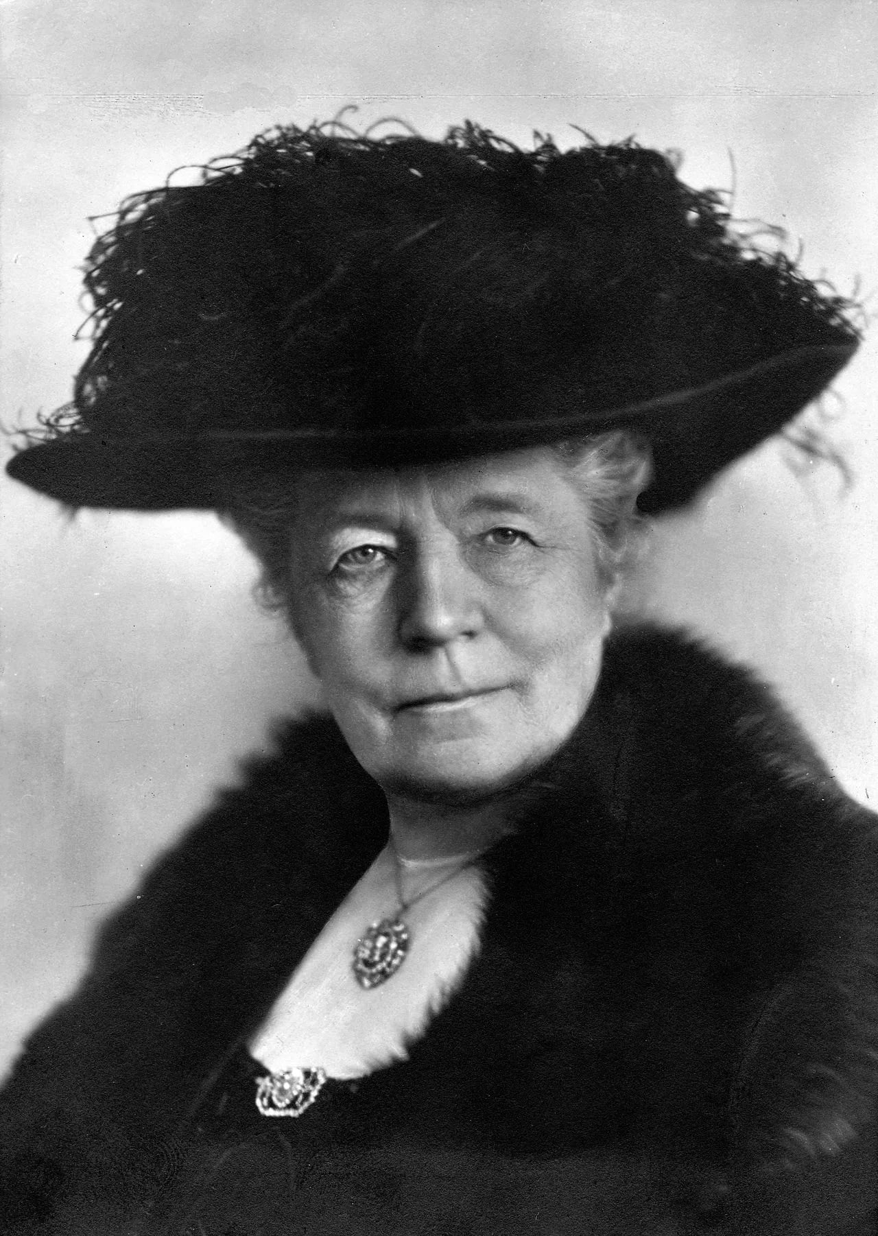 Porträt von Selma Lagerlöf (1858–1940) – Gedenkseite