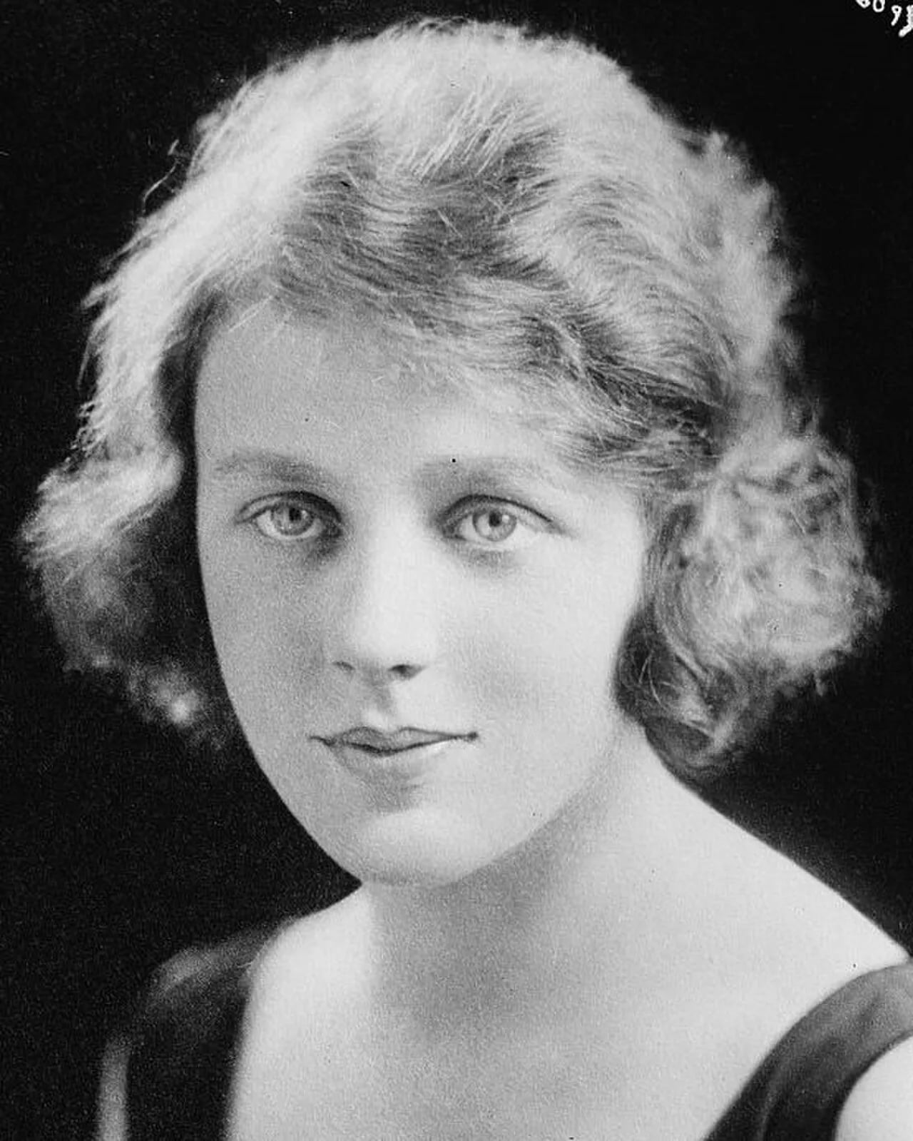 Porträt von Edna Best (1900–1974) – Gedenkseite