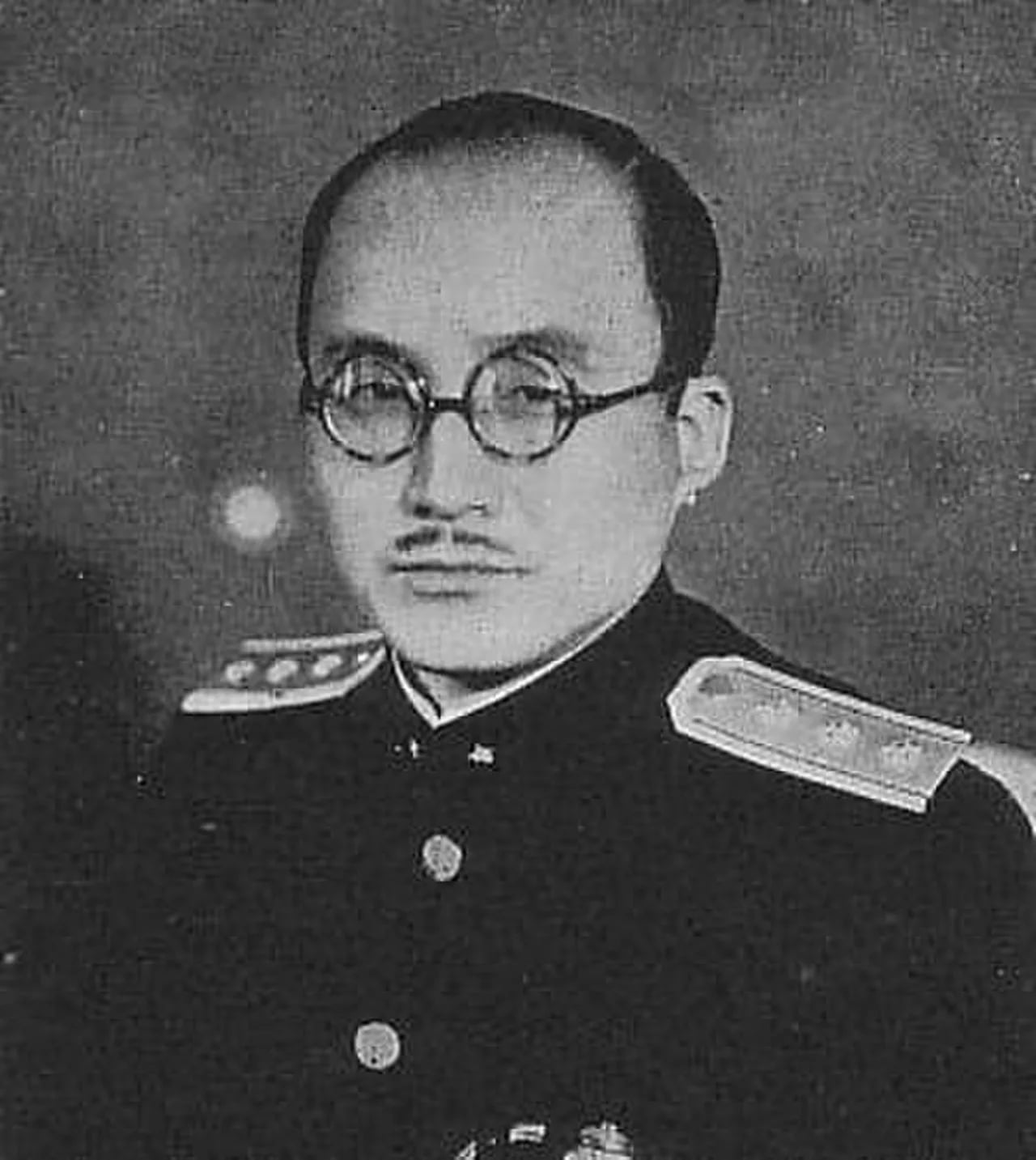 Portrait of Genki Abe (1894–1989) – memorial page