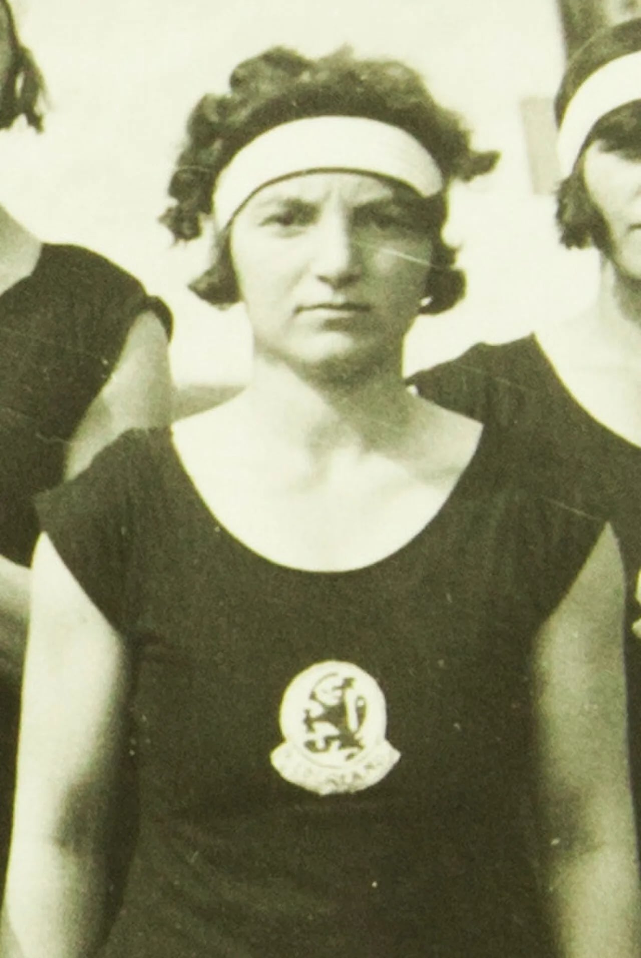 Portrait of Estella Agsteribbe (1909–1943) – memorial page