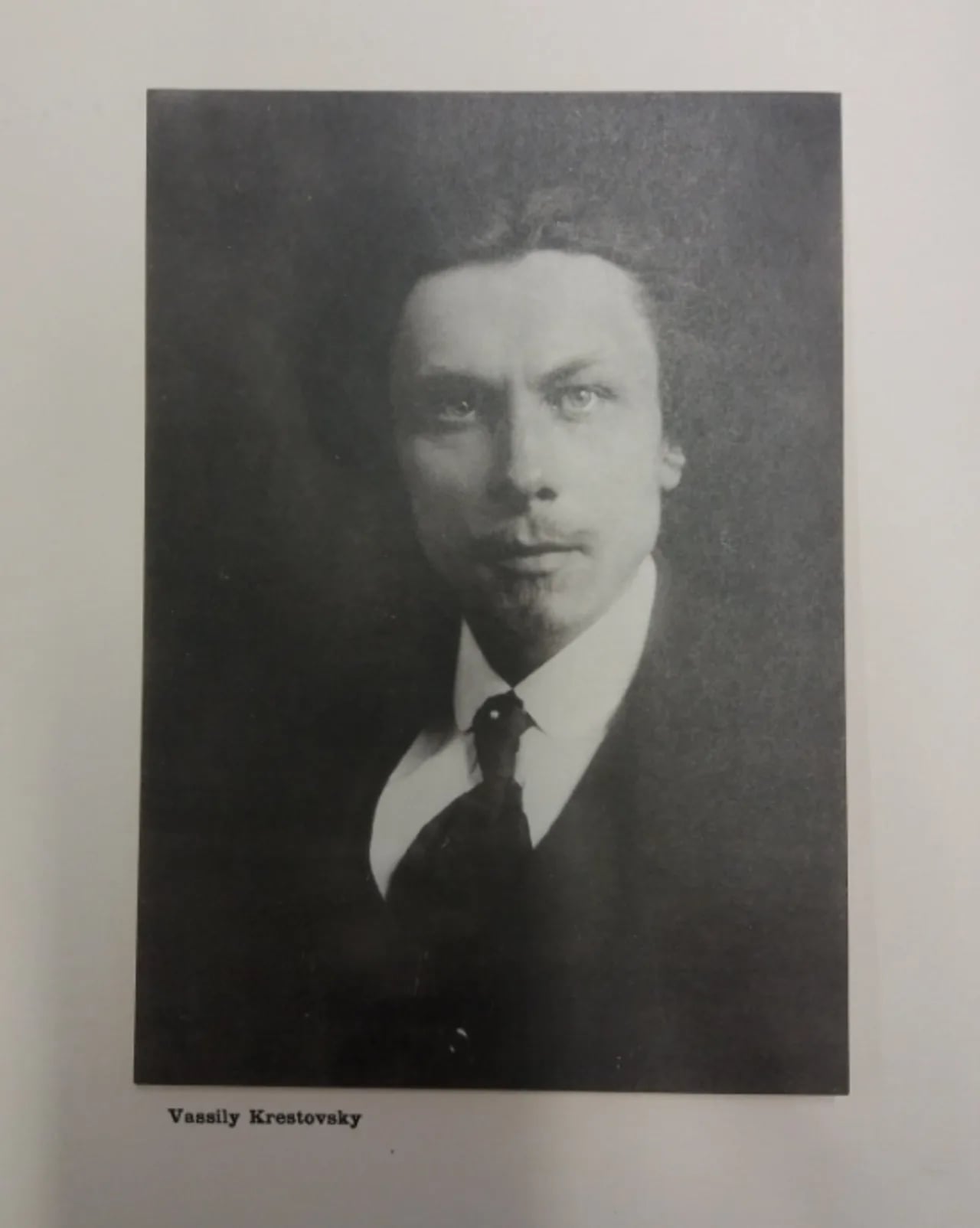 Porträt von Vassily Krestovsky (1889–1914) – Gedenkseite