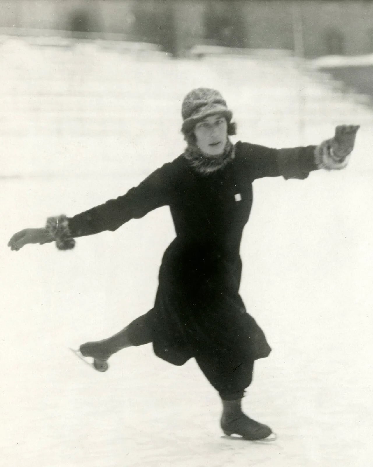 Portrait of Ragnvi Torslow (1901–1947) – memorial page