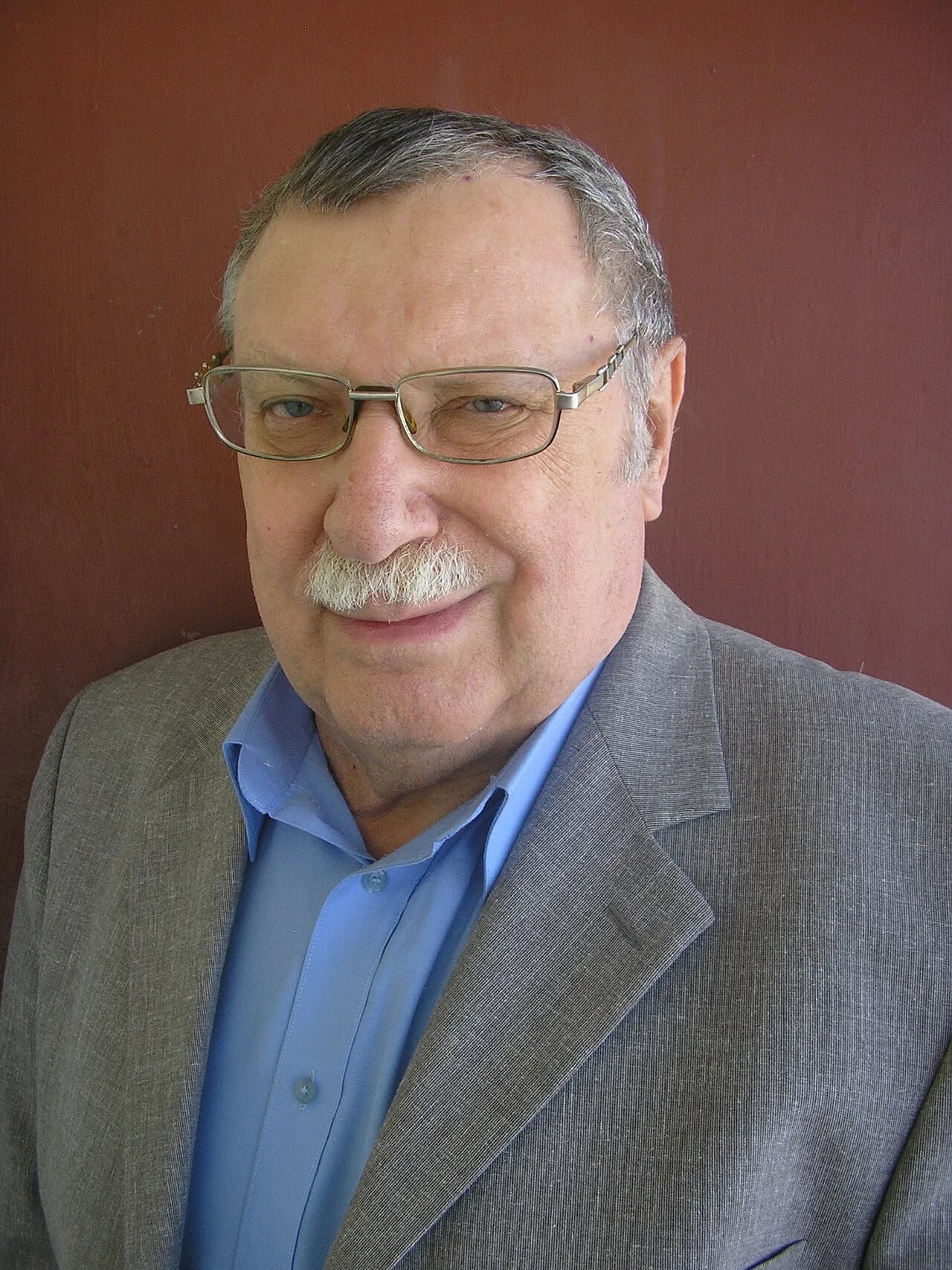 Porträt von Vladimir Ulanov (1946–2021) – Gedenkseite
