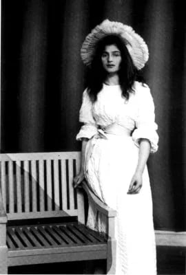 Portrait of Julie Manet (1878–1966) – memorial page