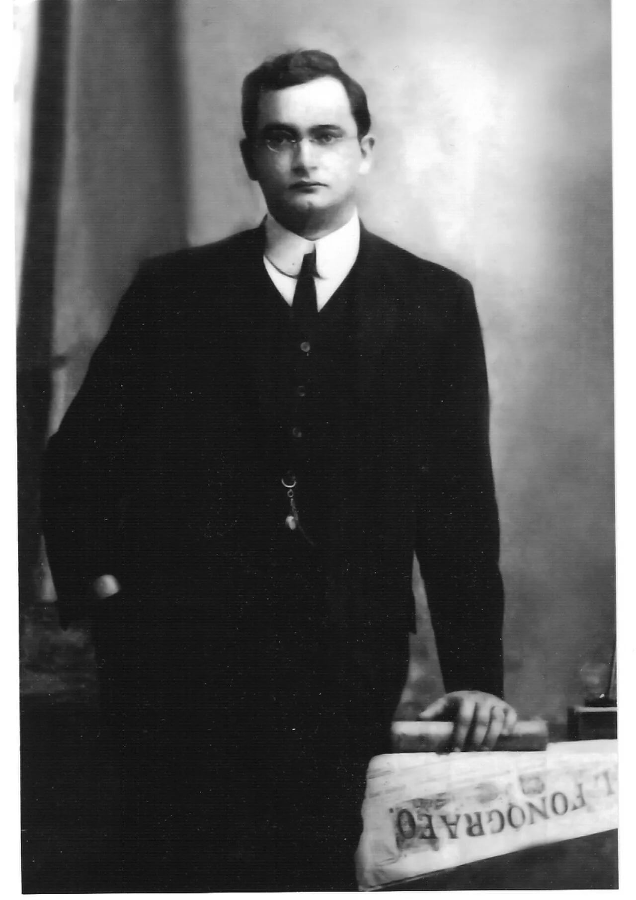 Portrait of Eduardo López Bustamante (1881–1939) – memorial page