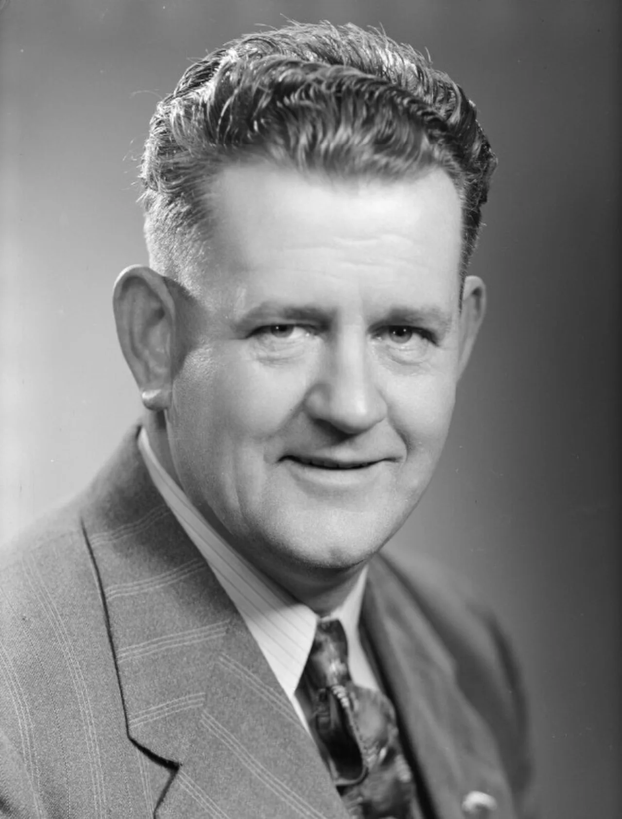 Porträt von Hugh Watt (1912–1980) – Gedenkseite