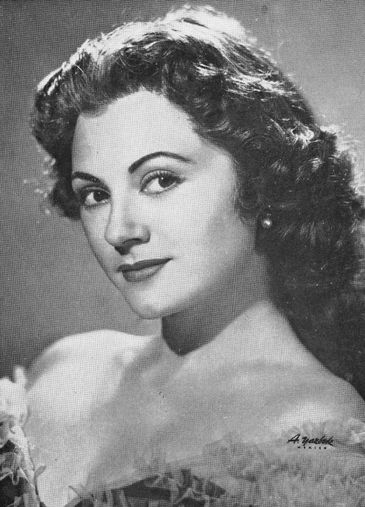 Portrait of Esther Fernández (1915–1999) – memorial page