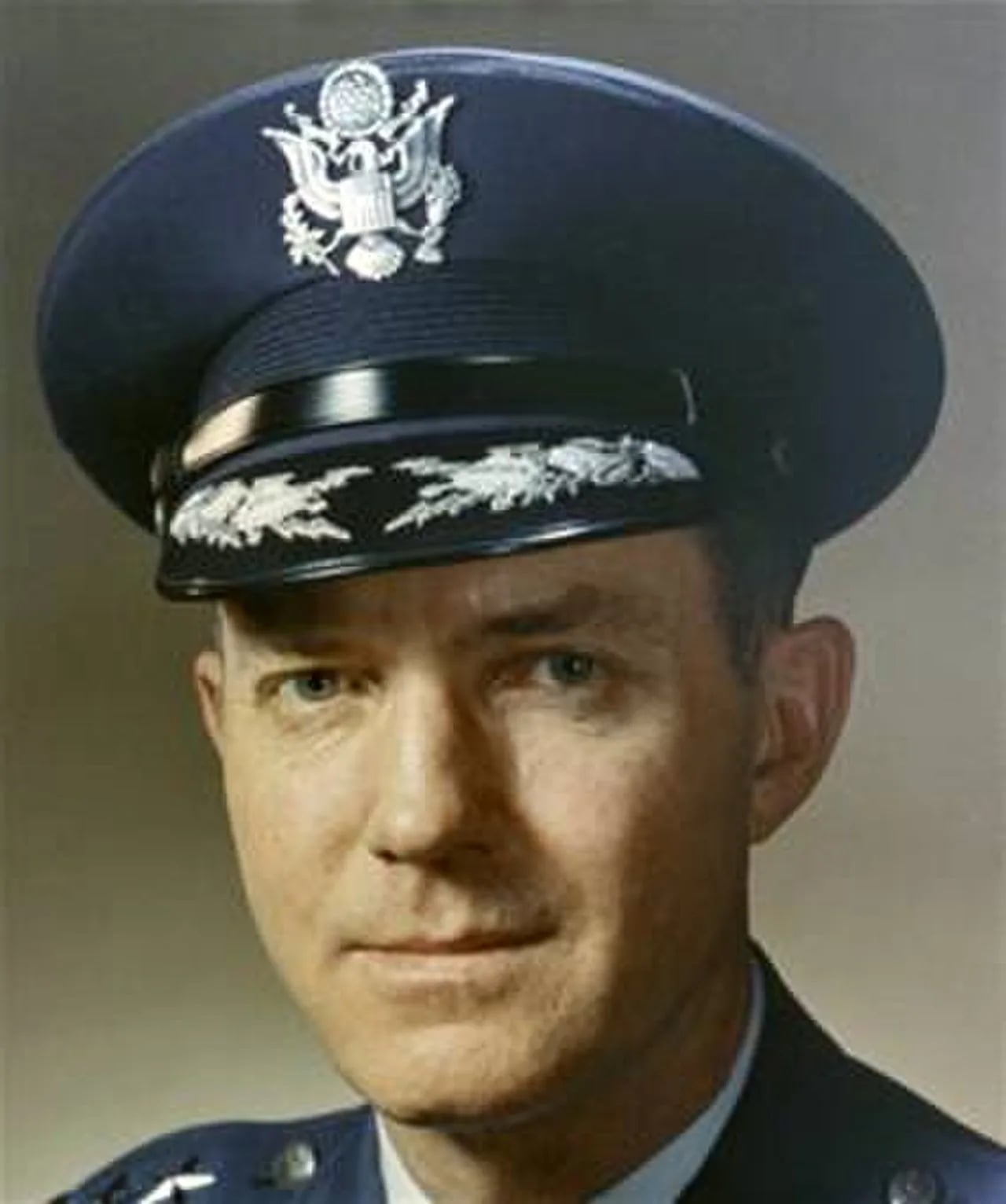 Portrait of Samuel Cochran Phillips (1921–1990) – memorial page
