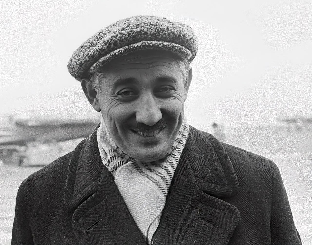 Portrait of Tofiq Bəhramov (1925–1993) – memorial page