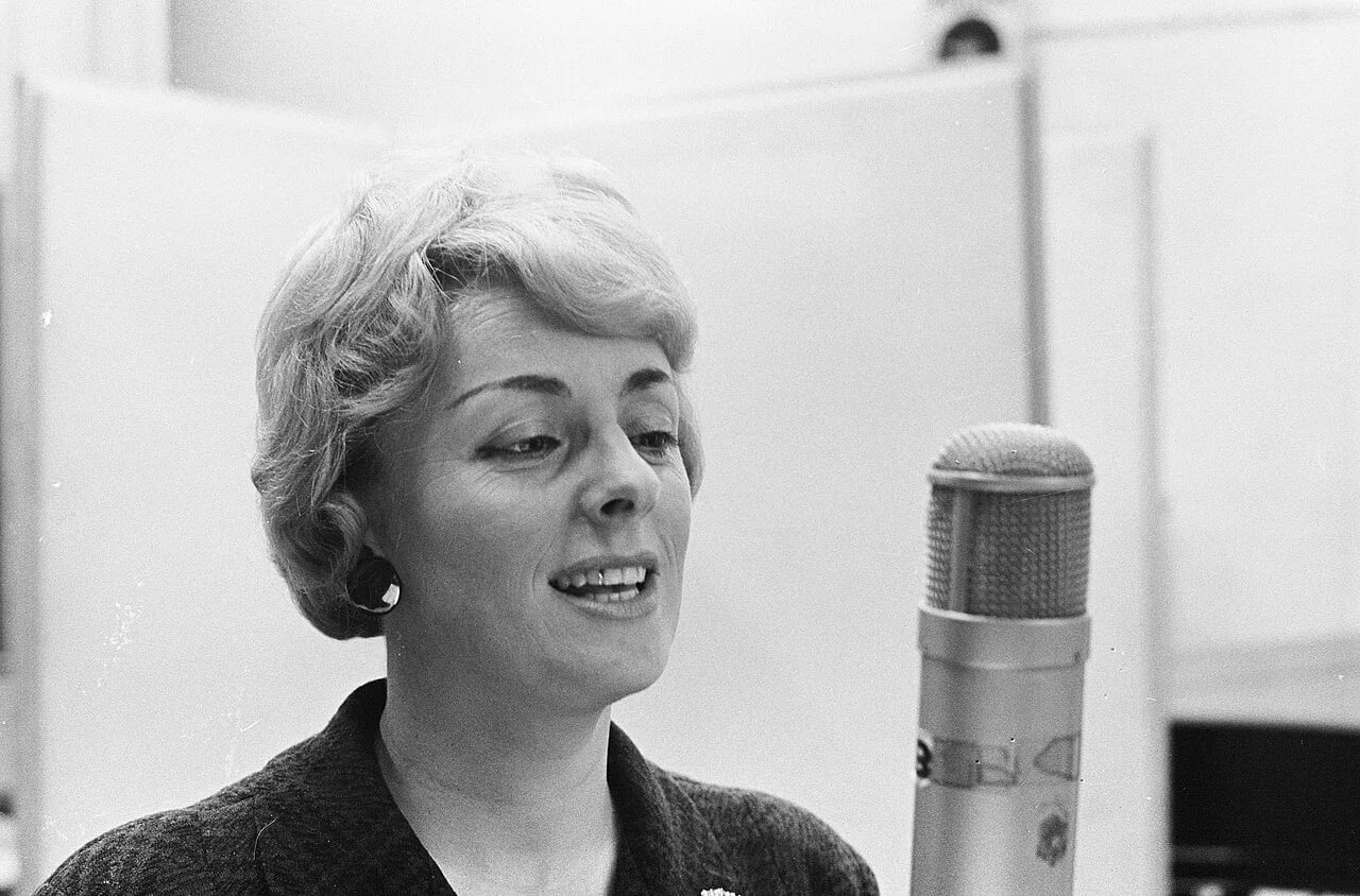Portrait of Annie Palmen (1926–2000) – memorial page