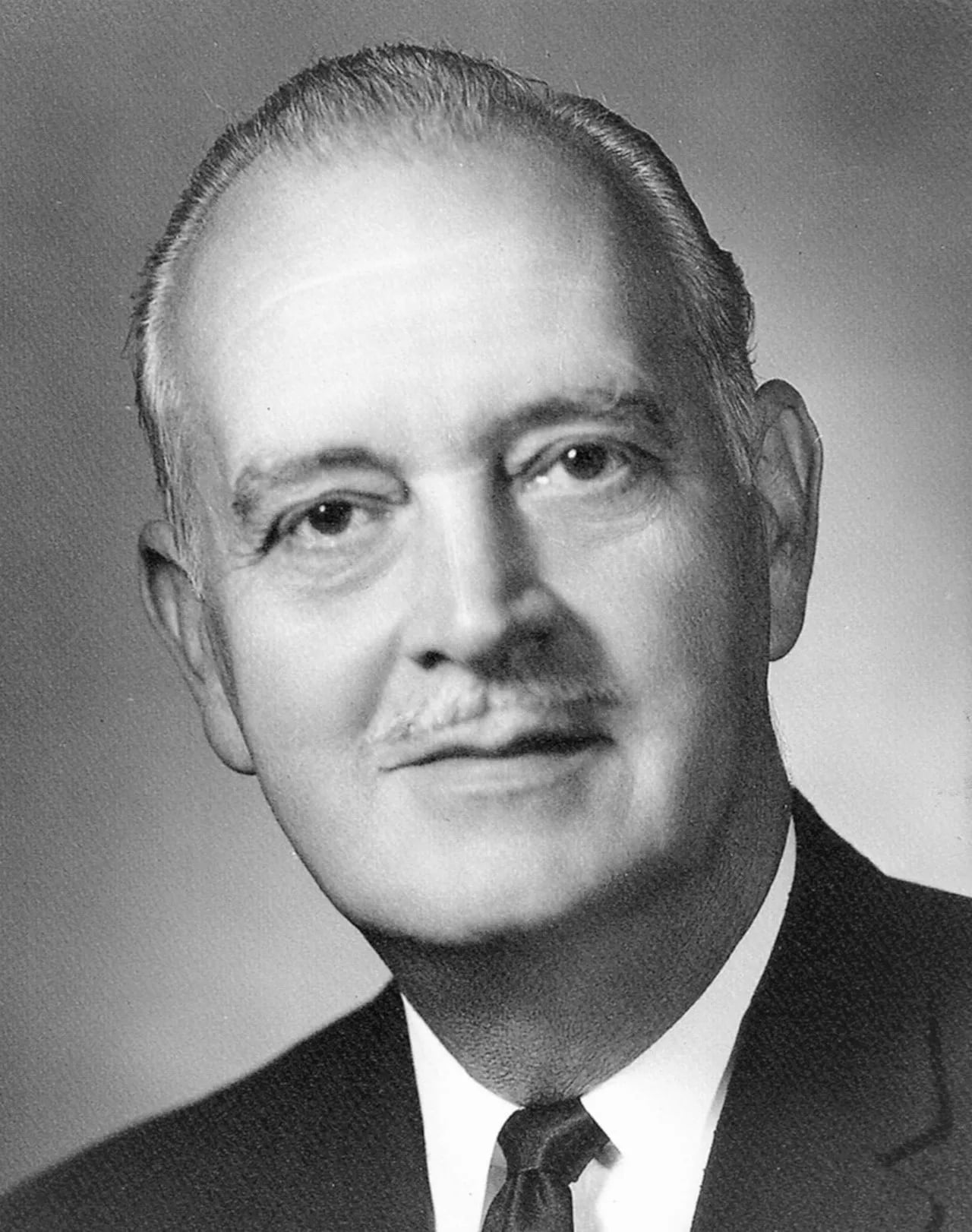 Portrait of Alvin Paul Kitchin (1908–1983) – memorial page