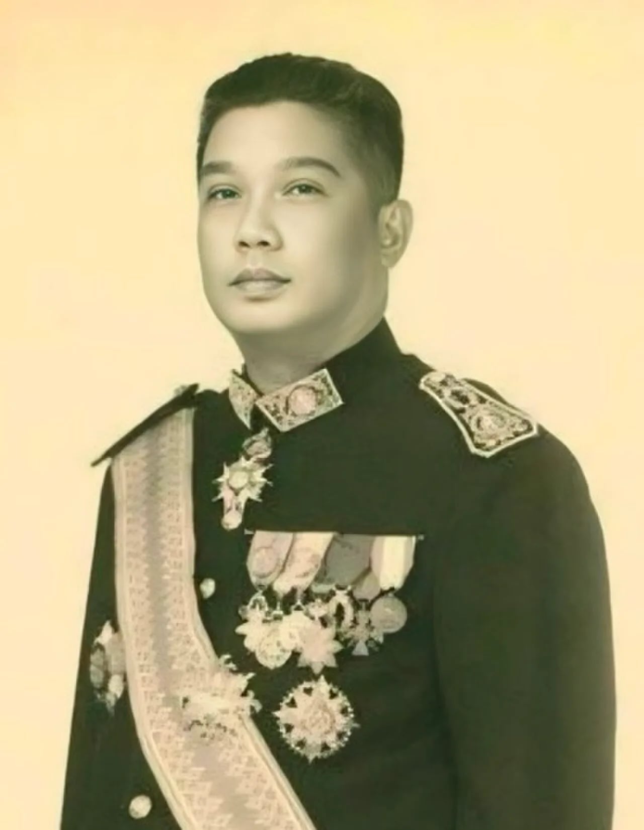 Portrait of Phoui Sananikone (1903–1983) – memorial page