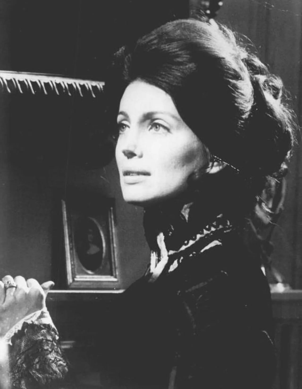 Porträt von Gayle Hunnicutt (1943–2023) – Gedenkseite