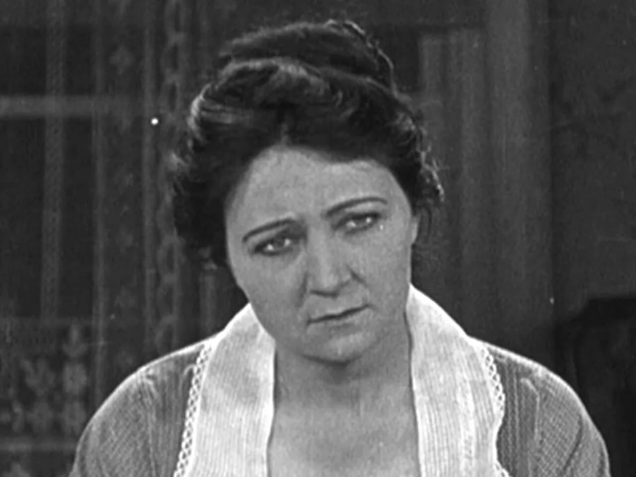 Portrait of Charlotte Mineau (1886–1979) – memorial page