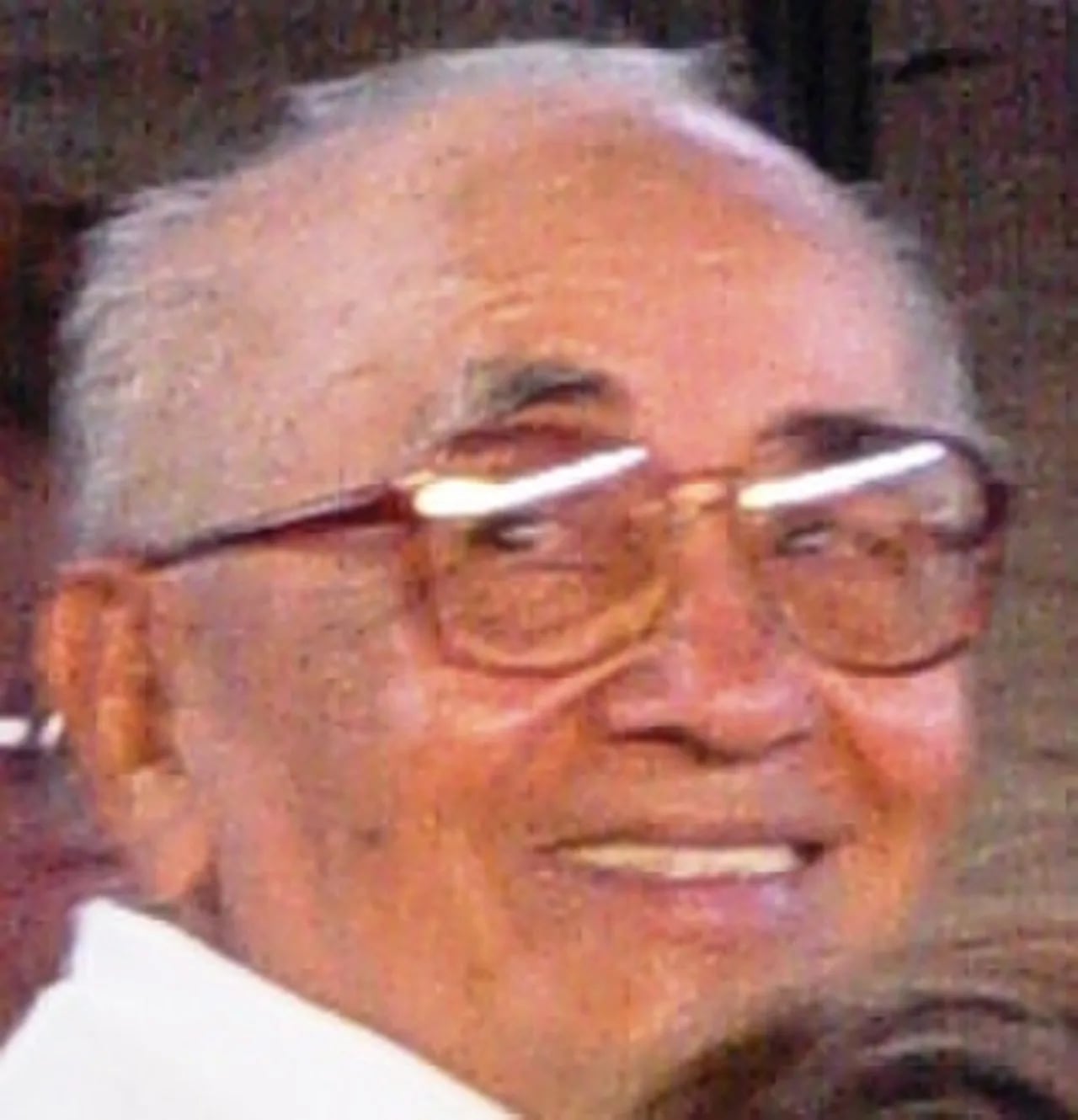 Porträt von Carlos Francisco Chang Marín (1922–2012) – Gedenkseite