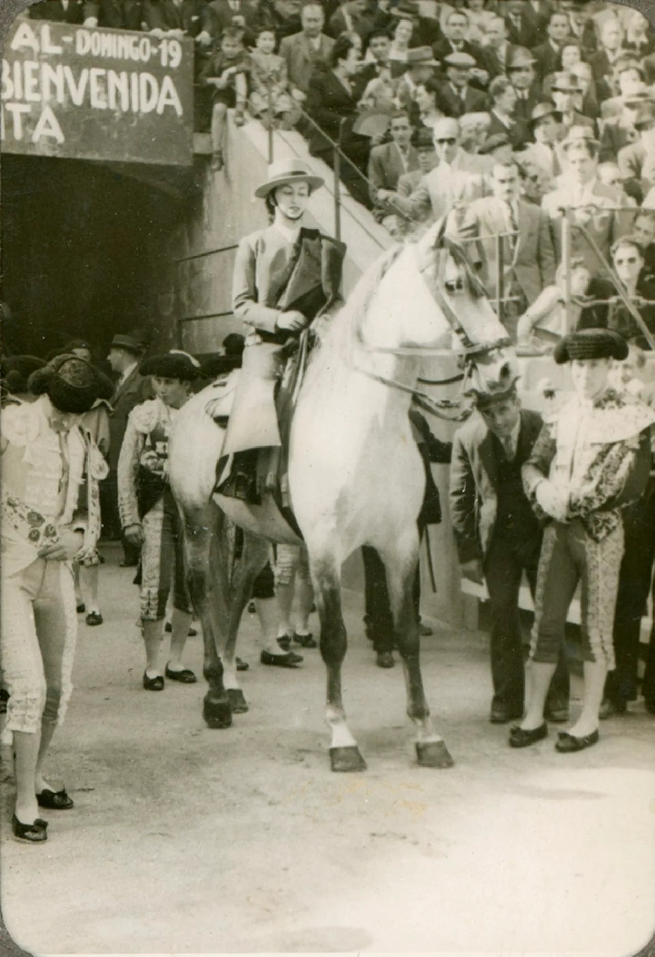 Portrait of Conchita Cintrón (1922–2009) – memorial page