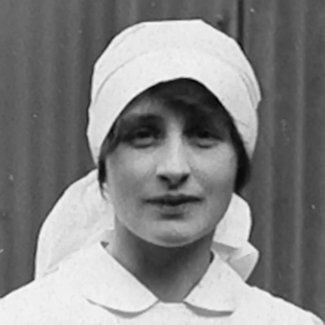 Portrait of Vera Brittain (1893–1970) – memorial page