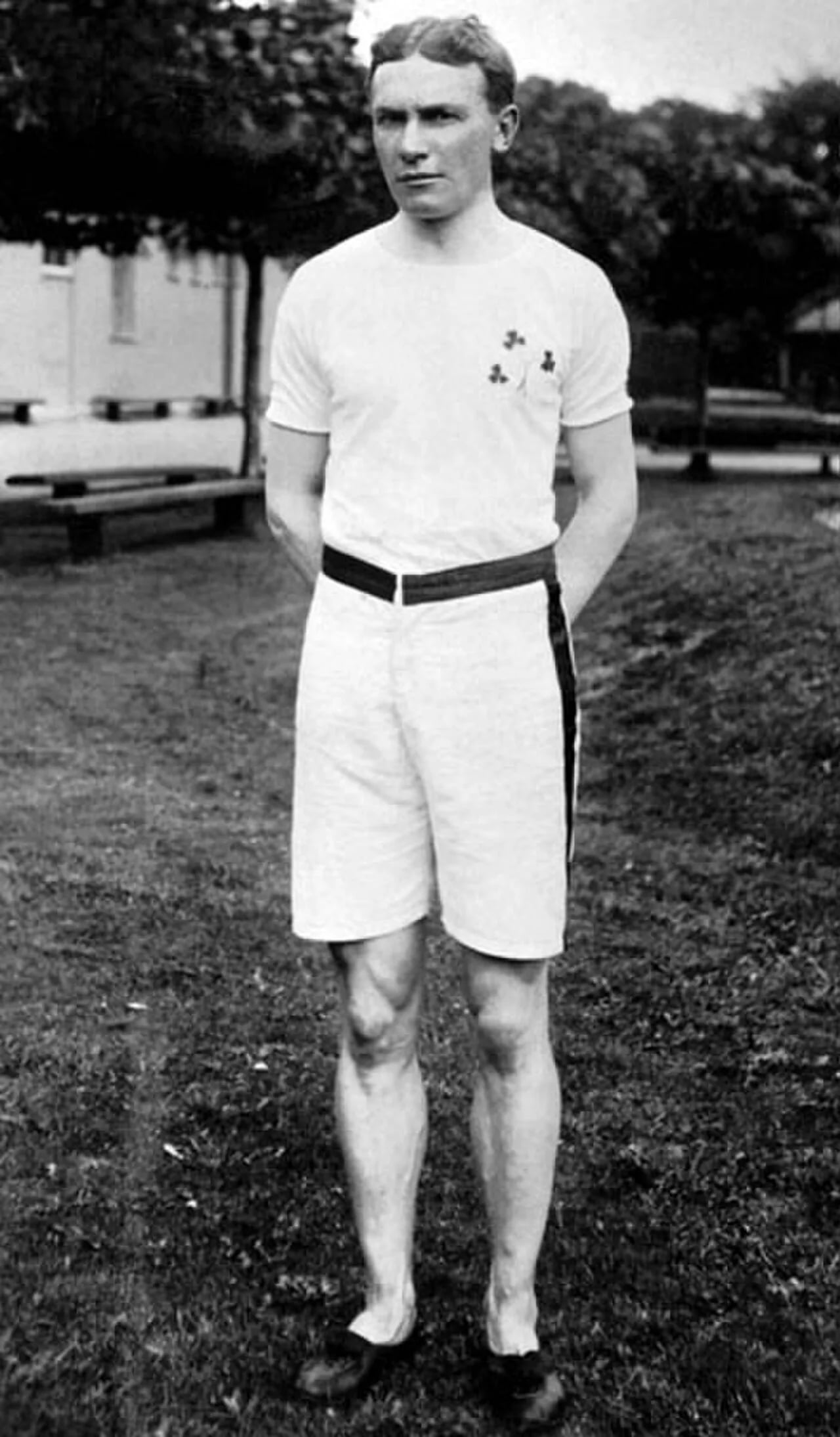 Portrait of Robert Kerr (1882–1963) – memorial page