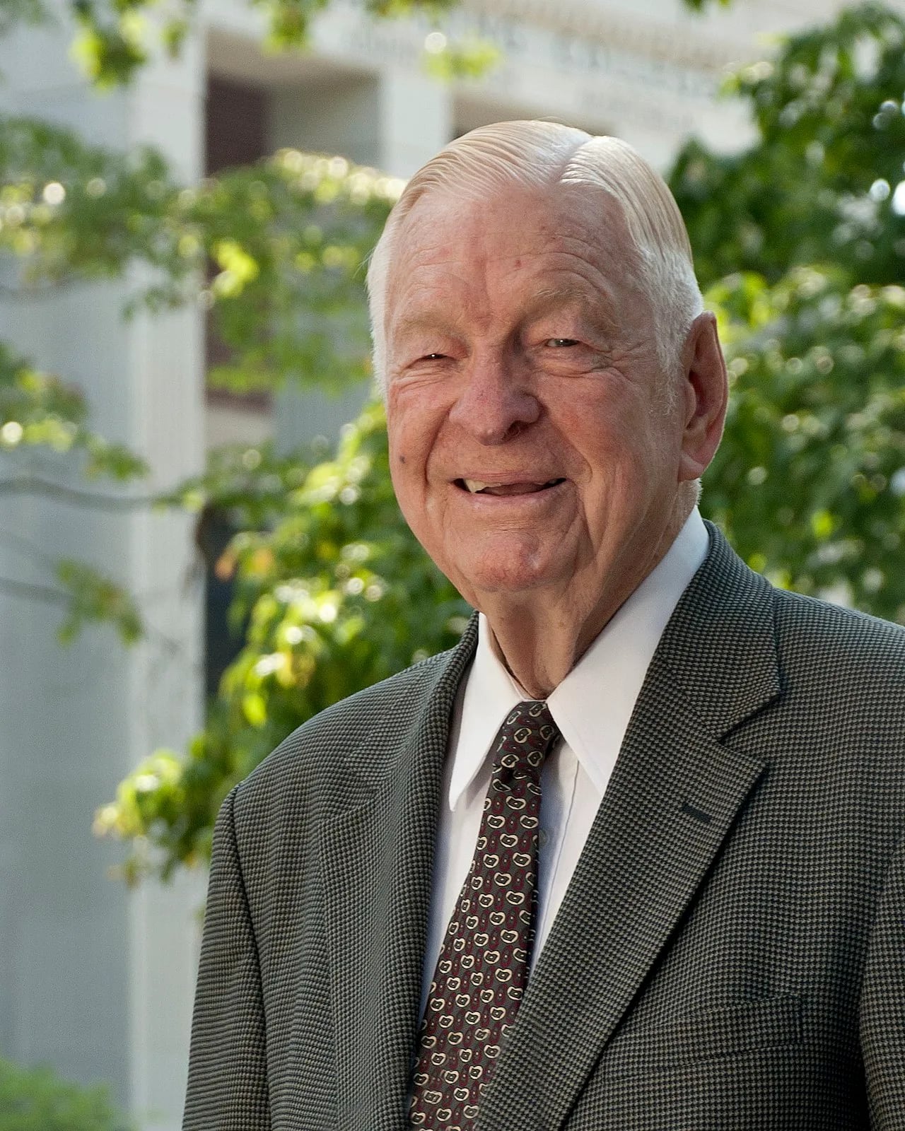 Porträt von Clifton L. Ganus Jr. (1922–2019) – Gedenkseite