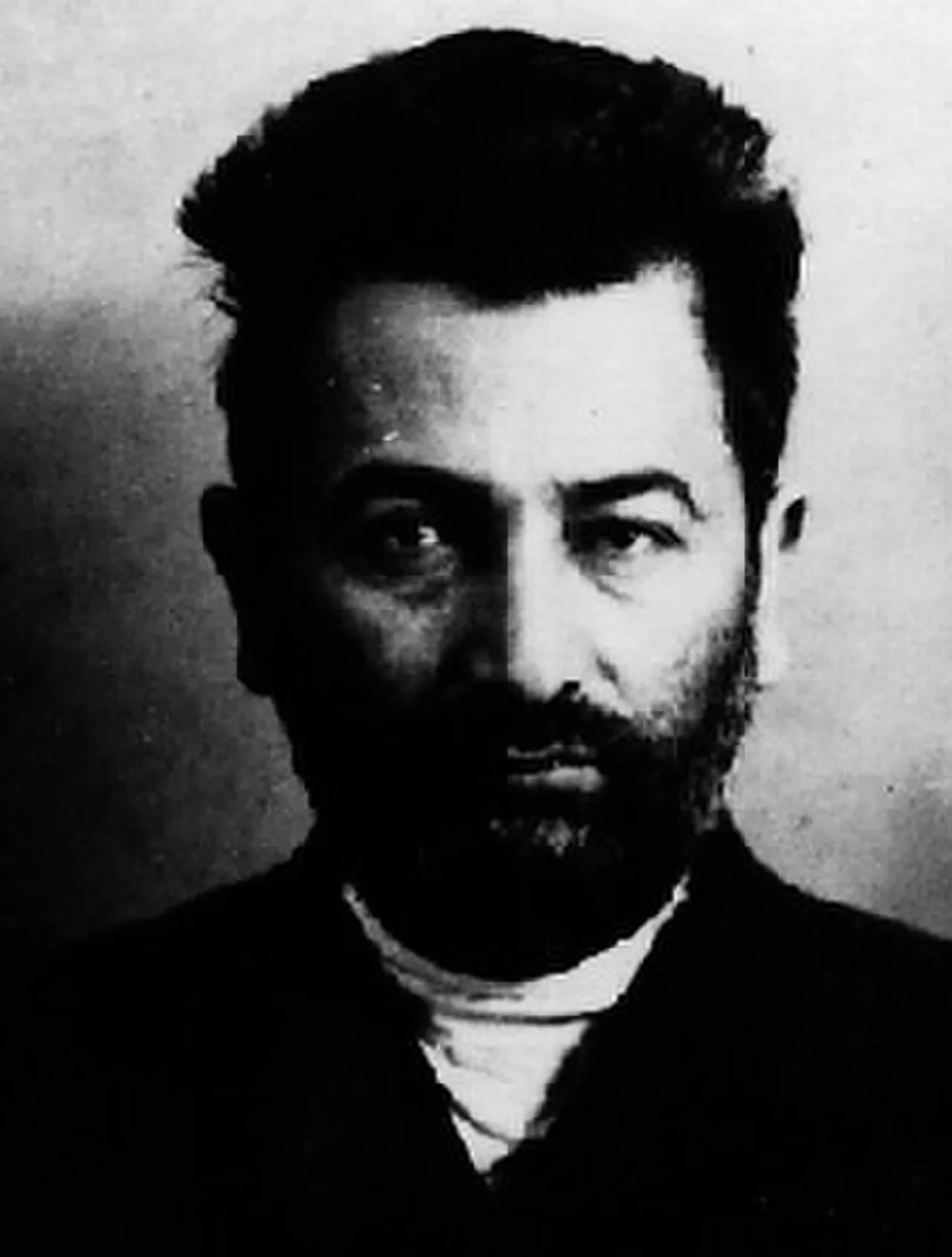 Portrait of Suren Shadunts (1898–1938) – memorial page