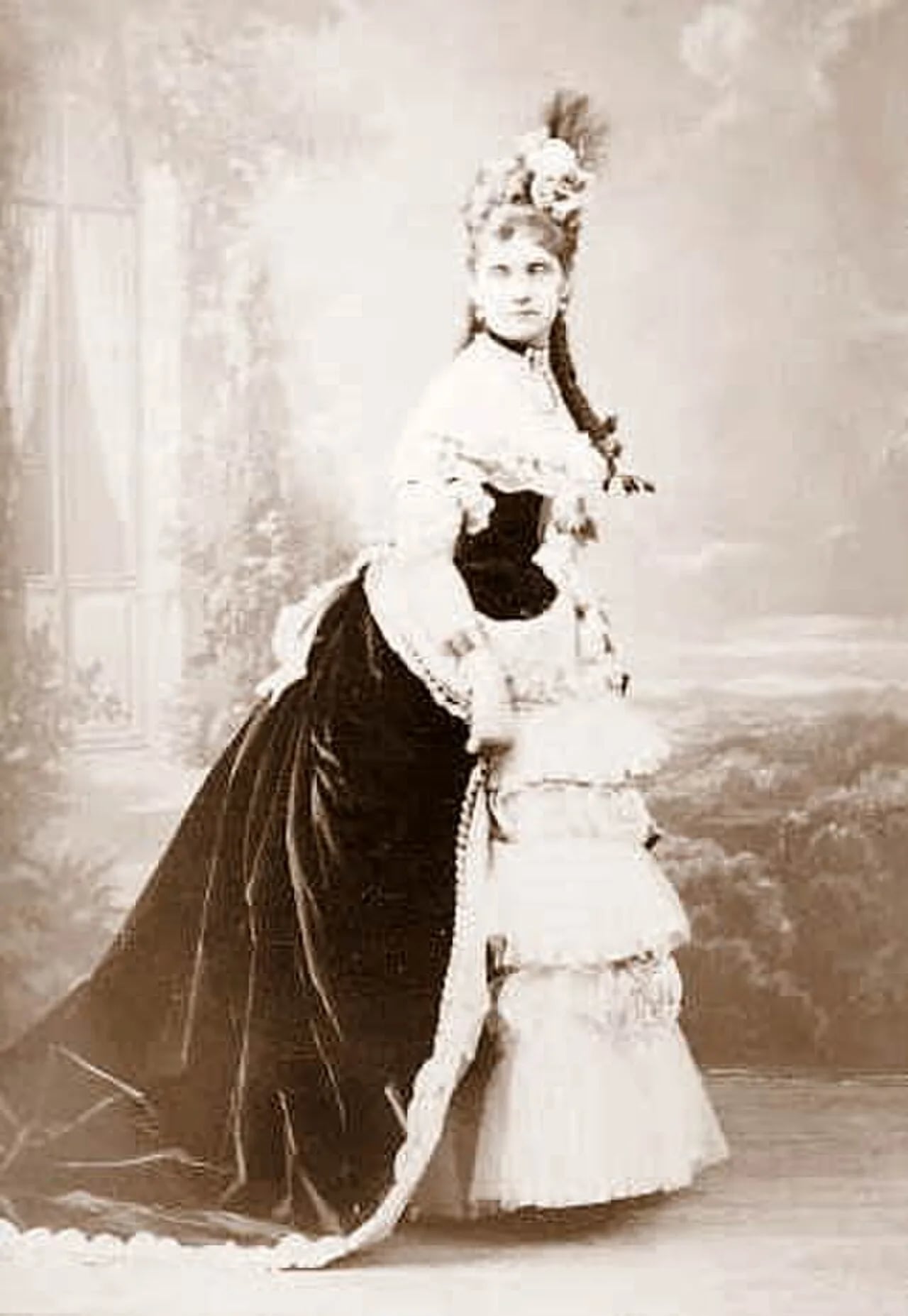 Portrait of Hélène de Pourtalès (1868–1945) – memorial page