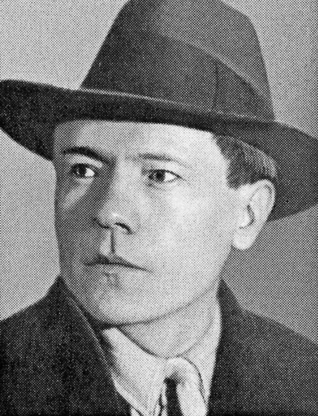 Portrait of Yanysh Yalkayn (1906–1938) – memorial page