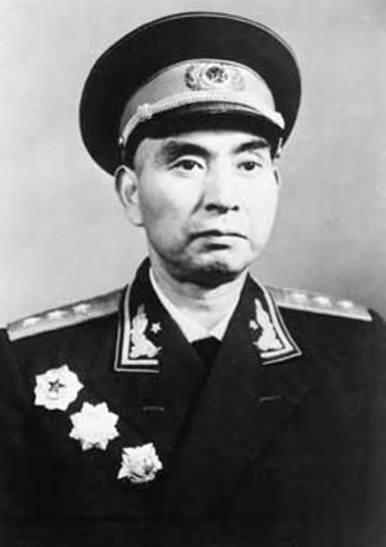 Portrait of Yang Yong (1913–1983) – memorial page