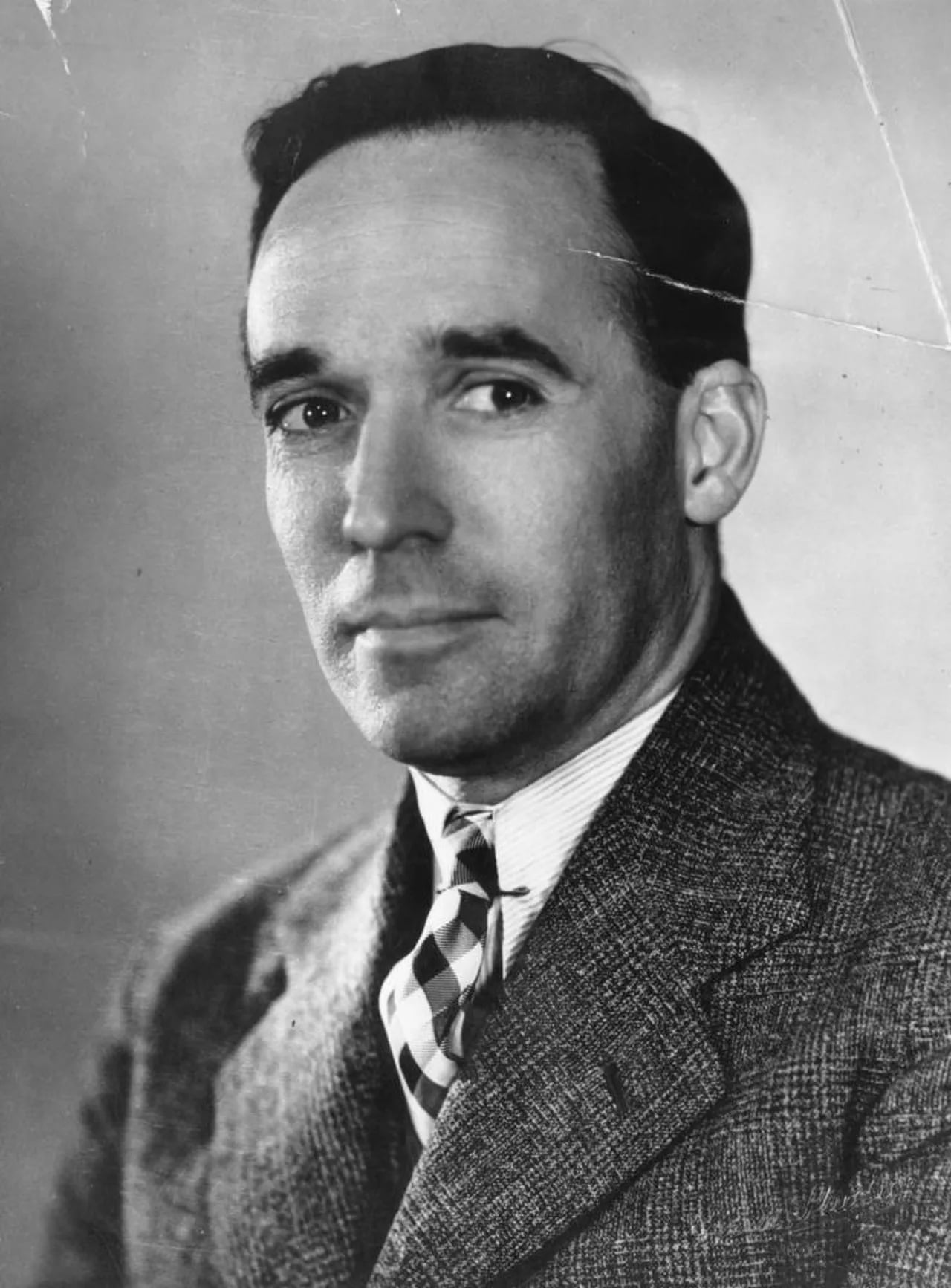 Porträt von Charles Chauvel (1897–1959) – Gedenkseite