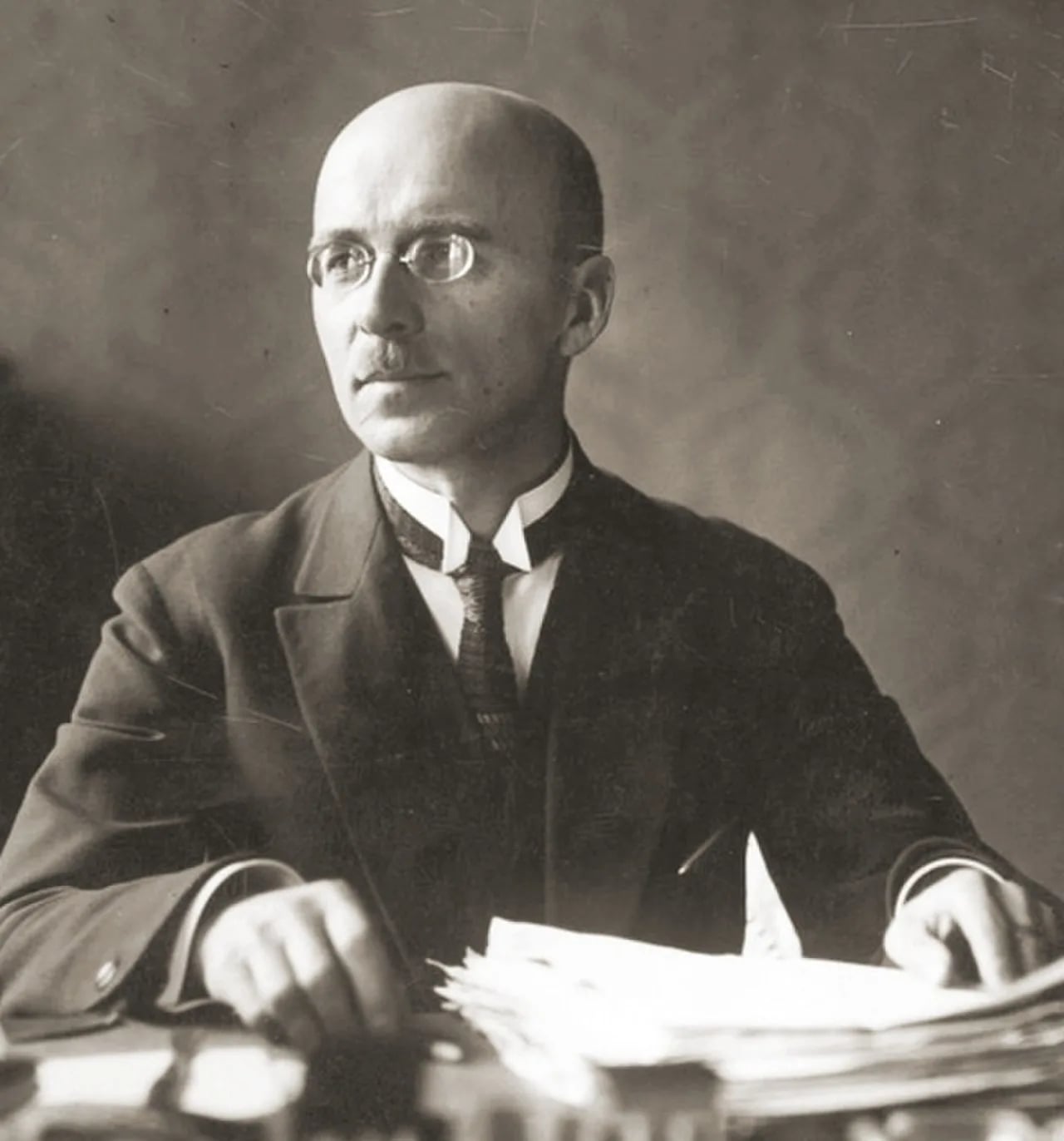 Portrait of Jan Stanisław Jankowski (1882–1953) – memorial page