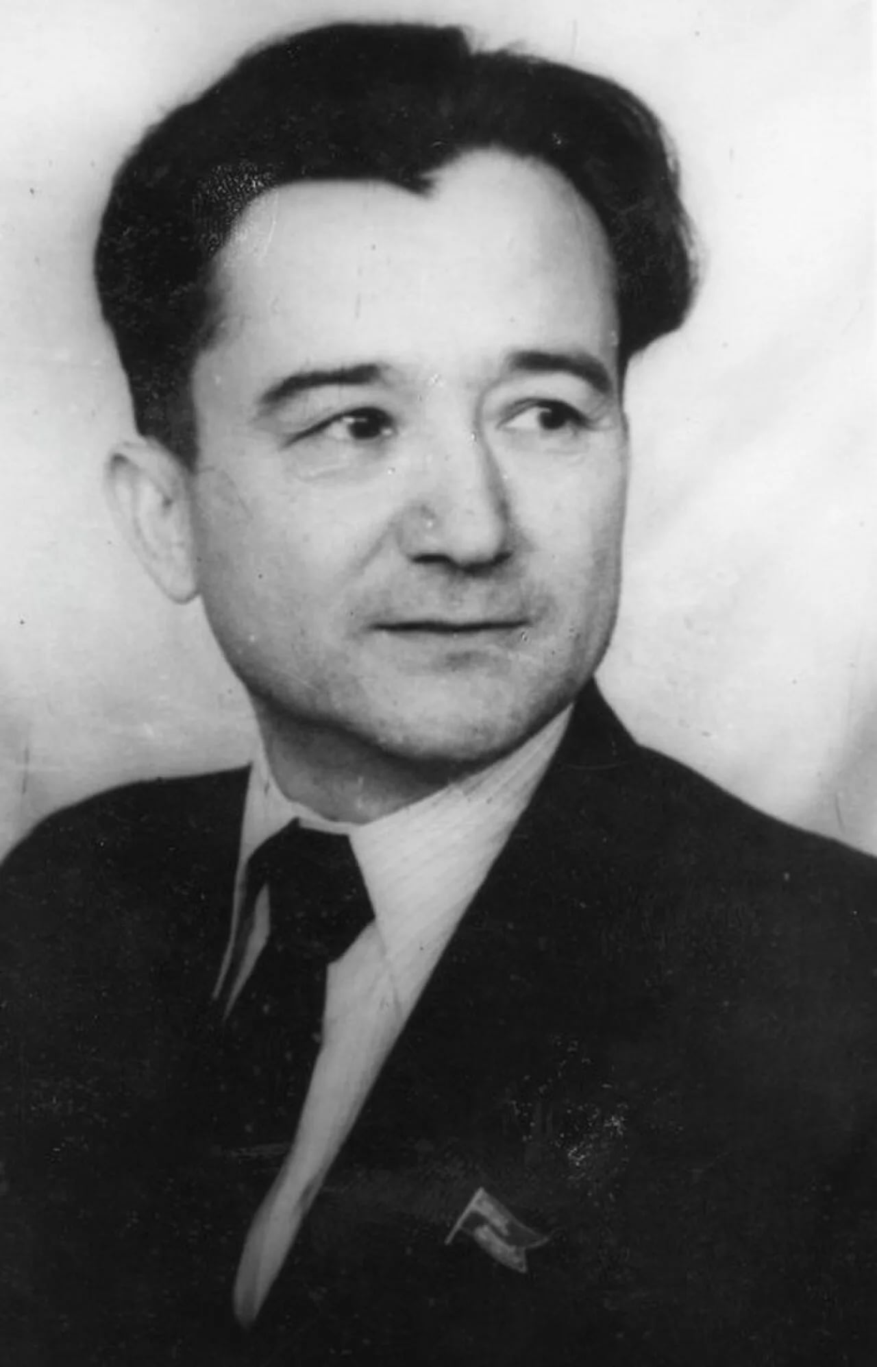 Portrait of Komil Yashin (1909–1997) – memorial page